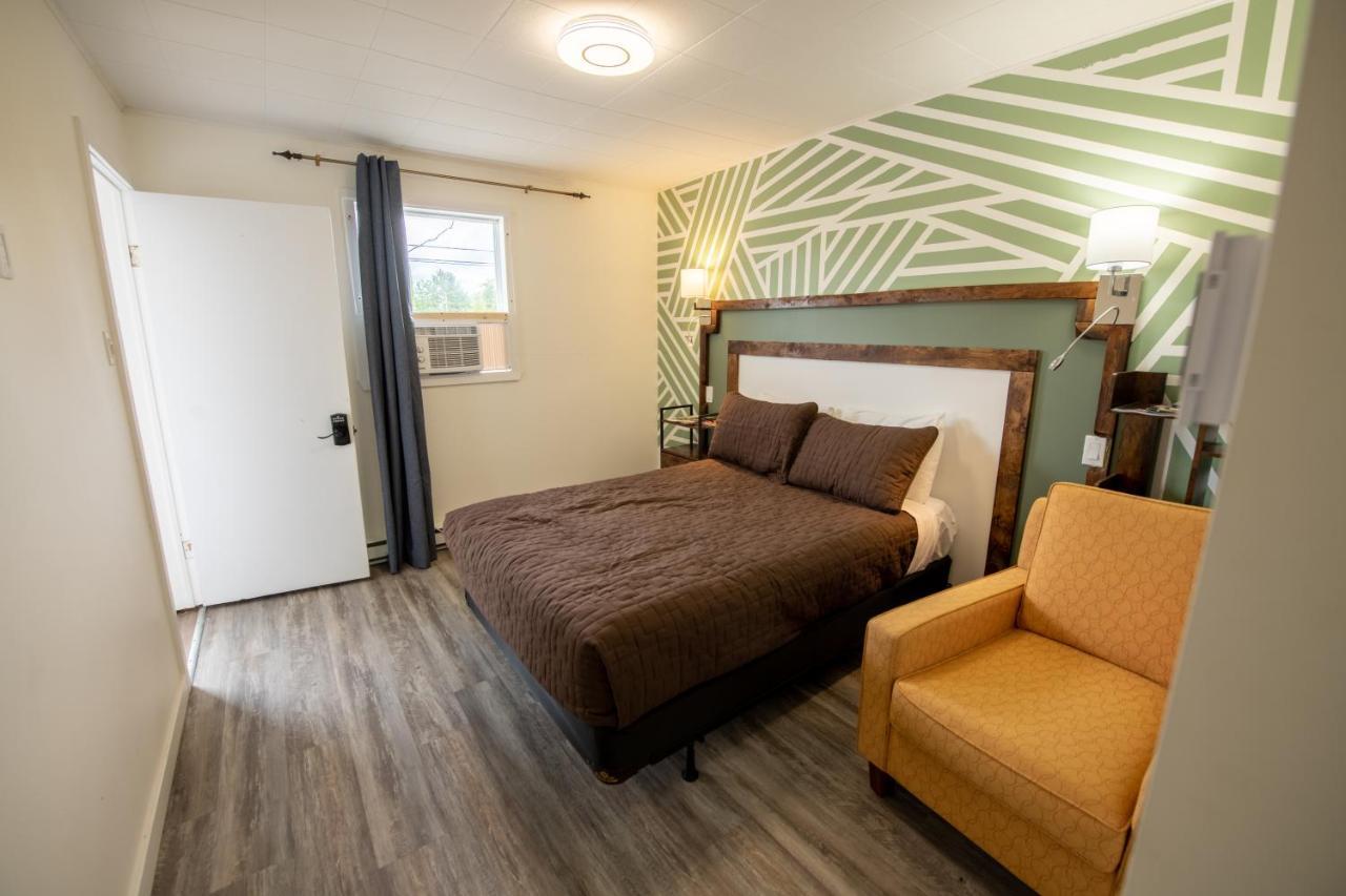 Fleur De Lys Motel Magog