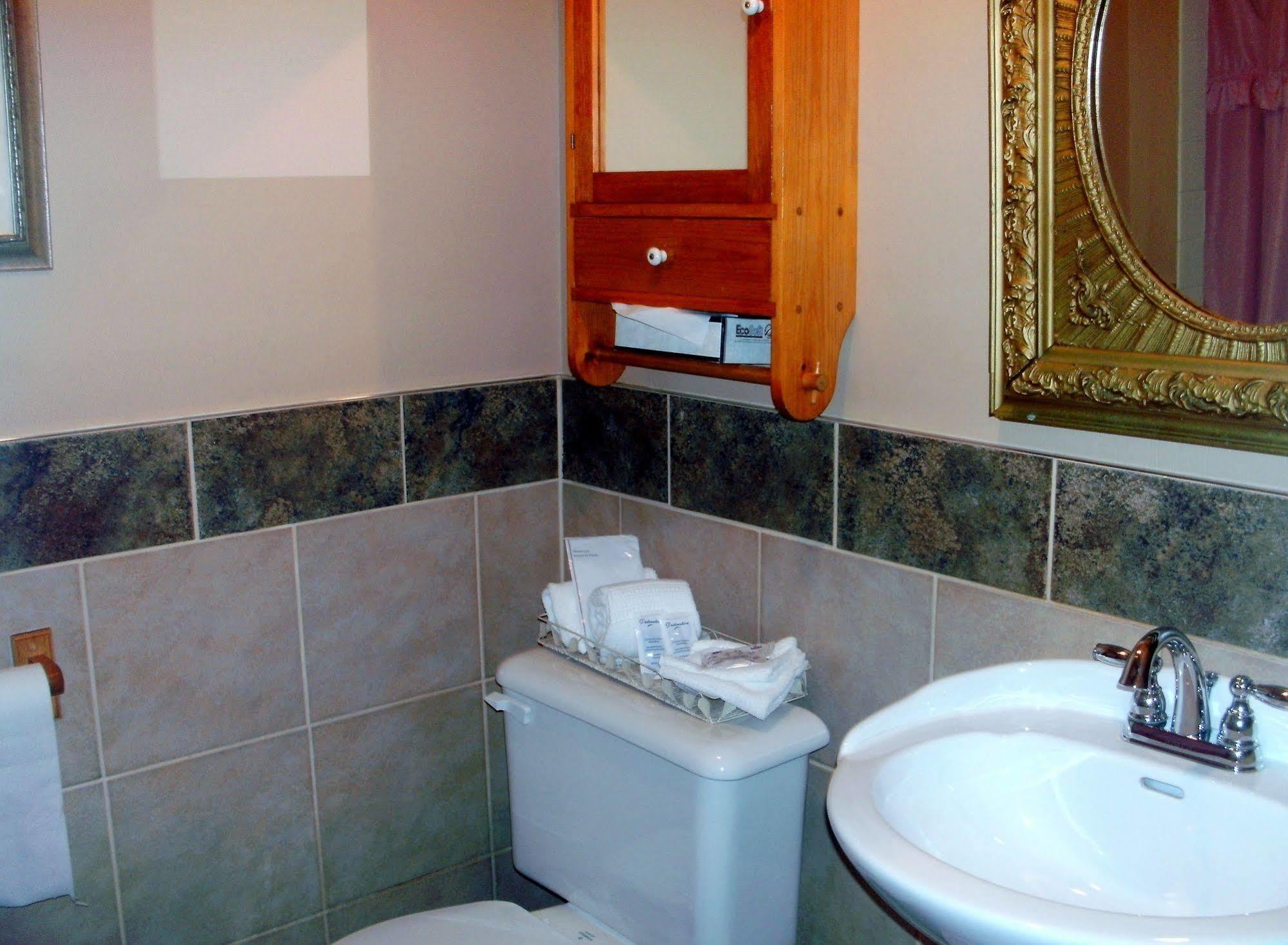 Motel Fleur De Lys 2*
