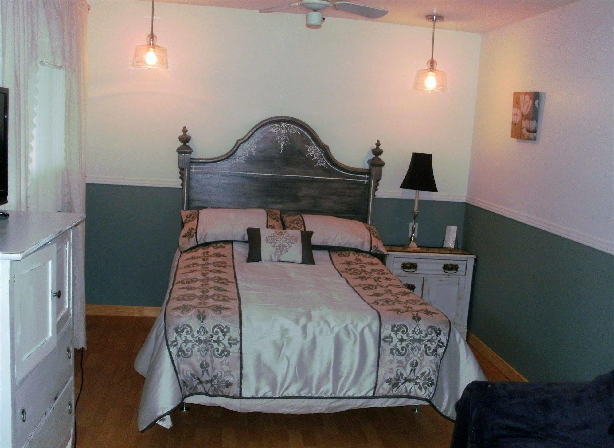 Fleur De Lys Motel Magog