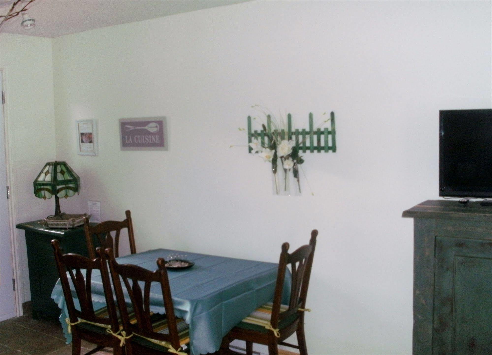 Motel Fleur De Lys Magog